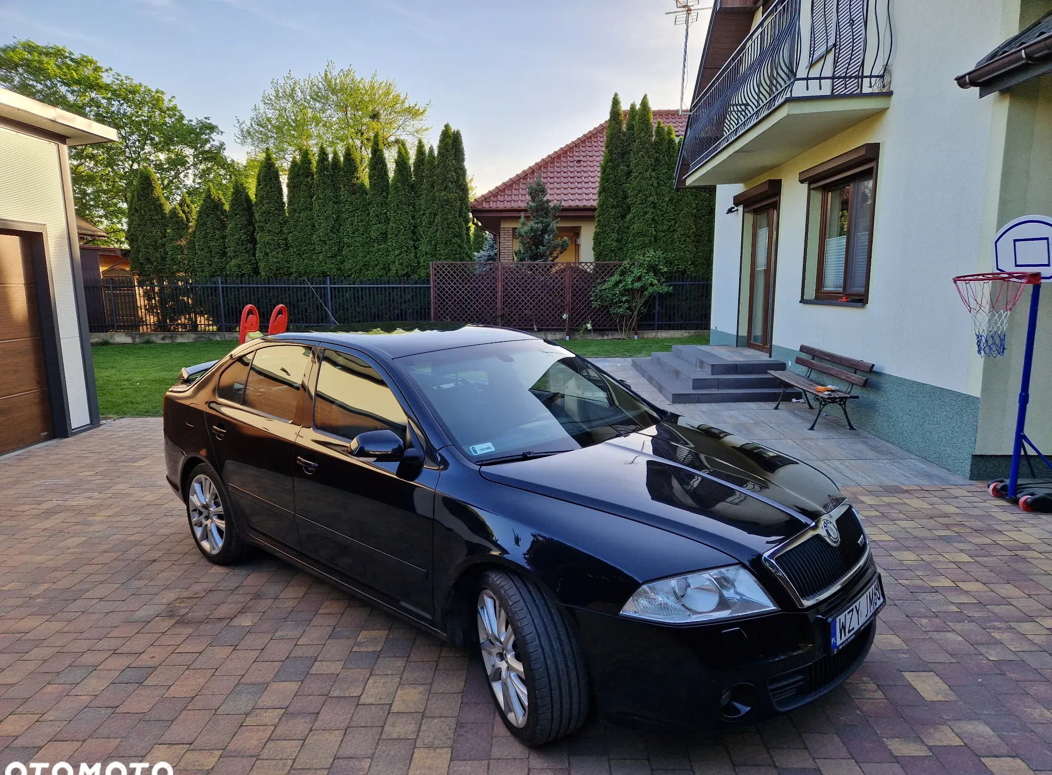 samochody osobowe Skoda Octavia cena 23500 przebieg: 200000, rok produkcji 2008 z Żyrardów